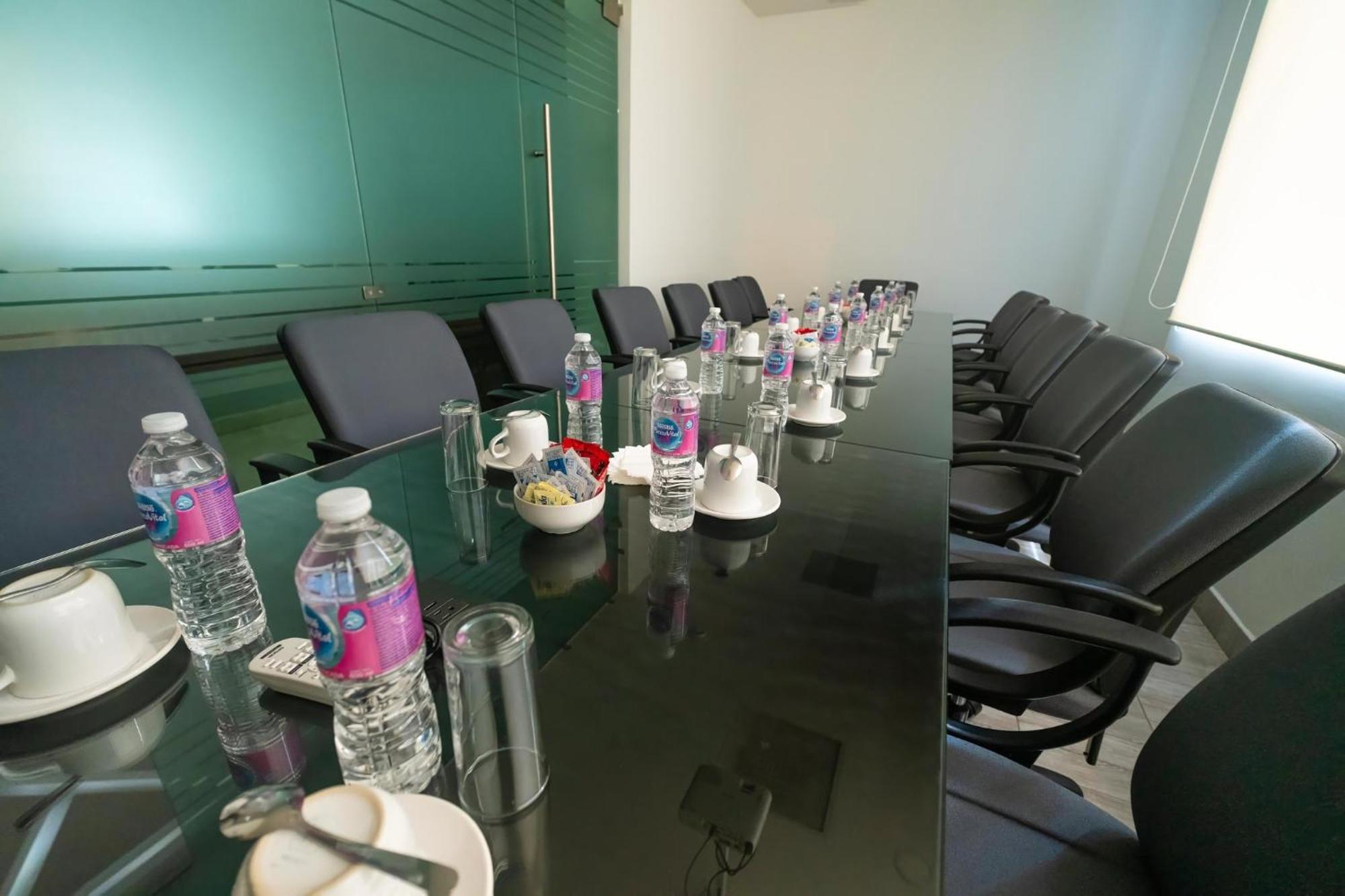 Holiday Inn Uruapan By Ihg Exterior foto