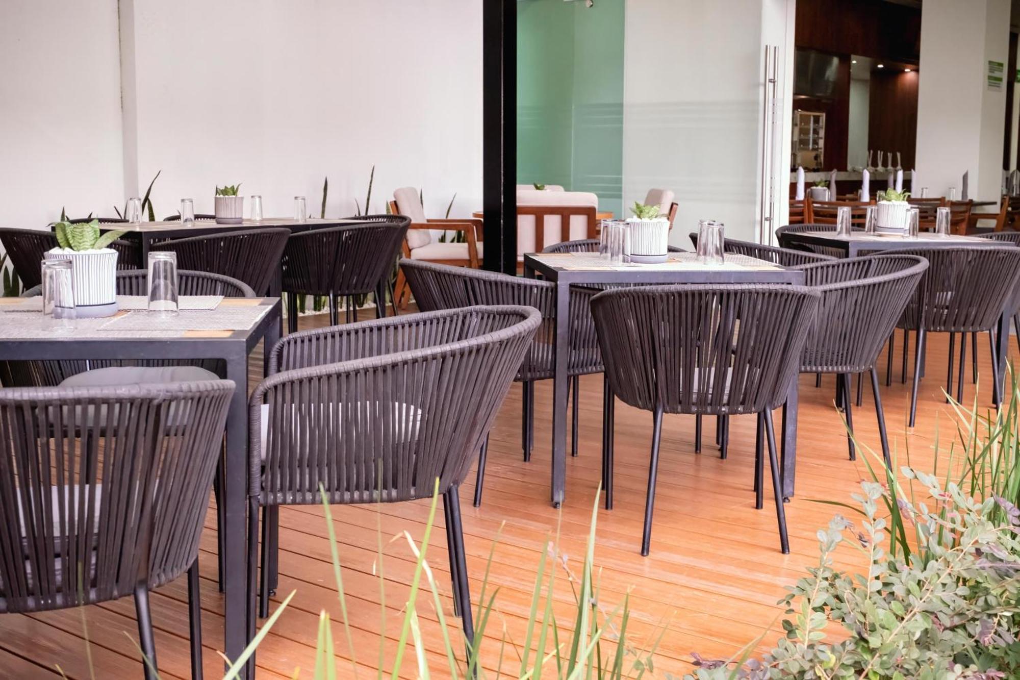 Holiday Inn Uruapan By Ihg Exterior foto